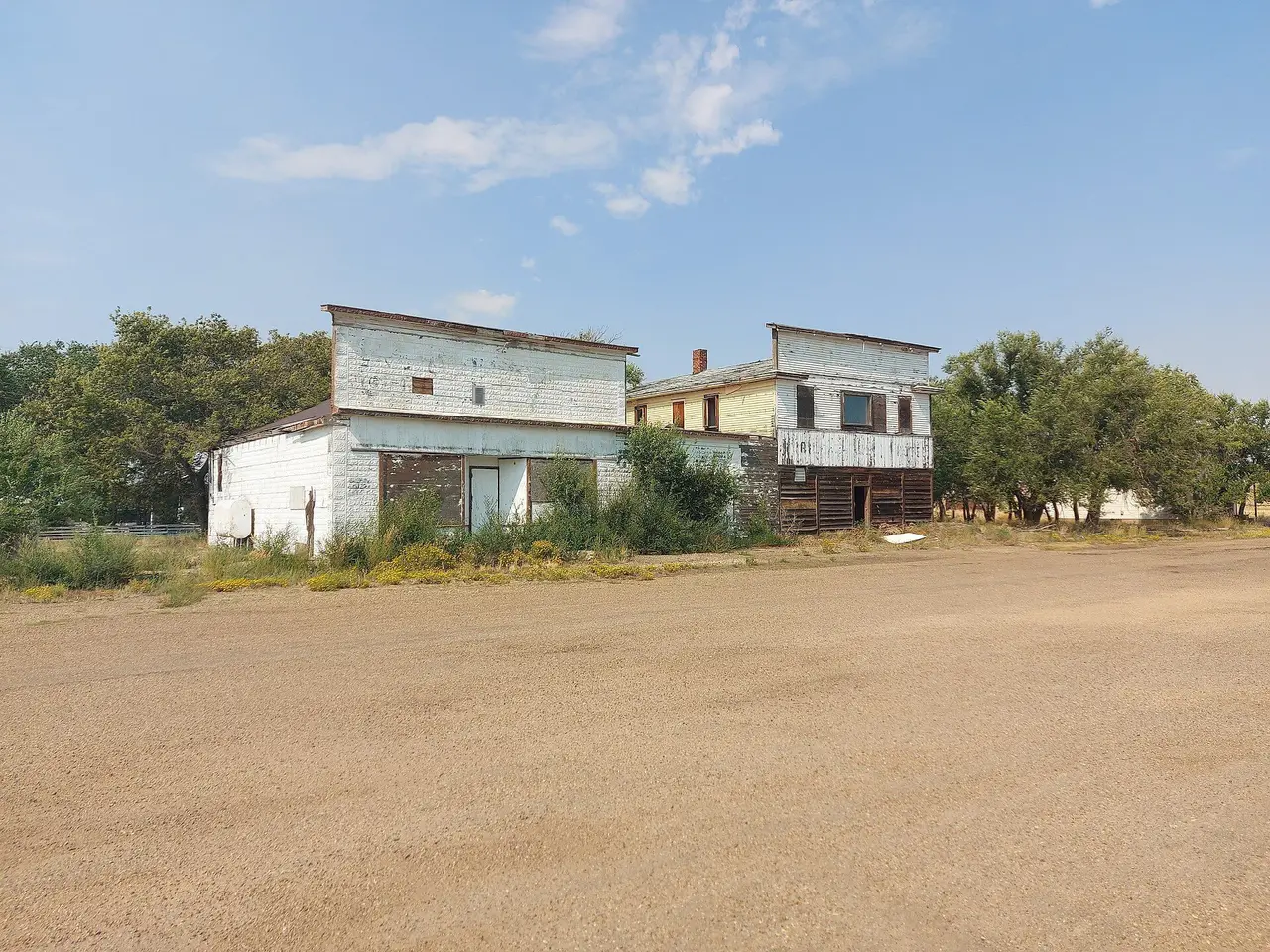Abandoned buildings on 3rd Street, 2024